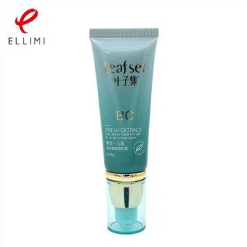 Tubo cosmetico con tappo a pompa